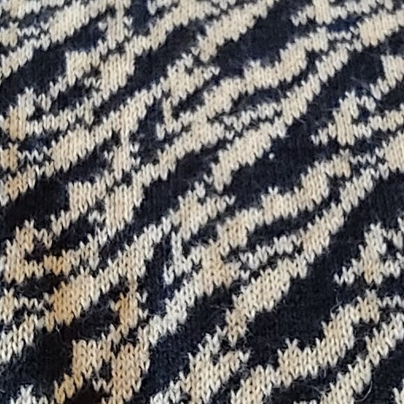 Breckenridge Petite Animal Print Cardigan Sweater Size Large Petite - Picture 9 of 11